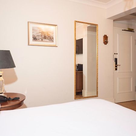 Ebel Boutique Hotel Tirana Extérieur photo