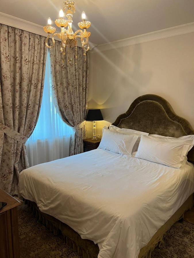 Ebel Boutique Hotel Tirana Extérieur photo
