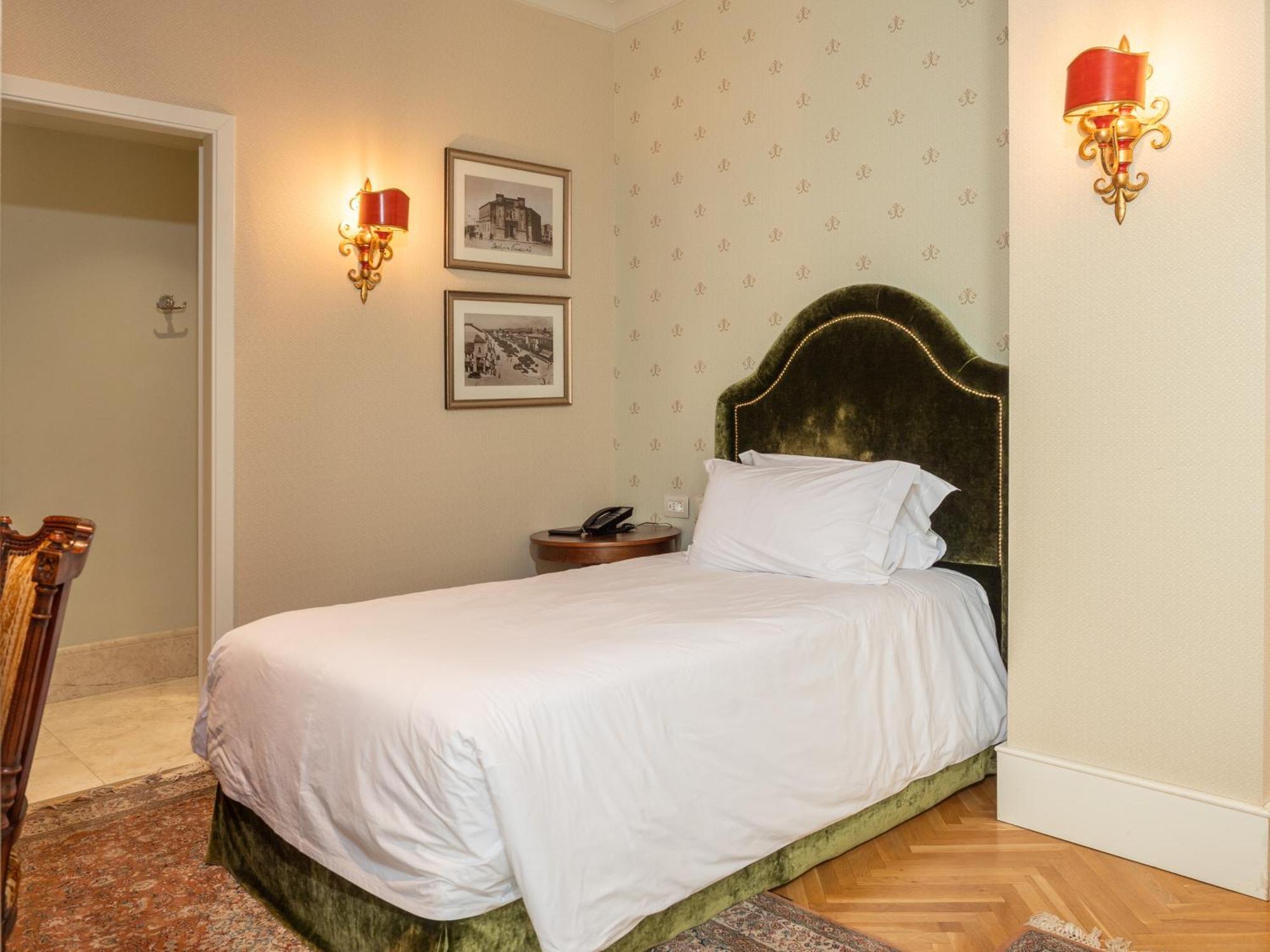 Ebel Boutique Hotel Tirana Extérieur photo