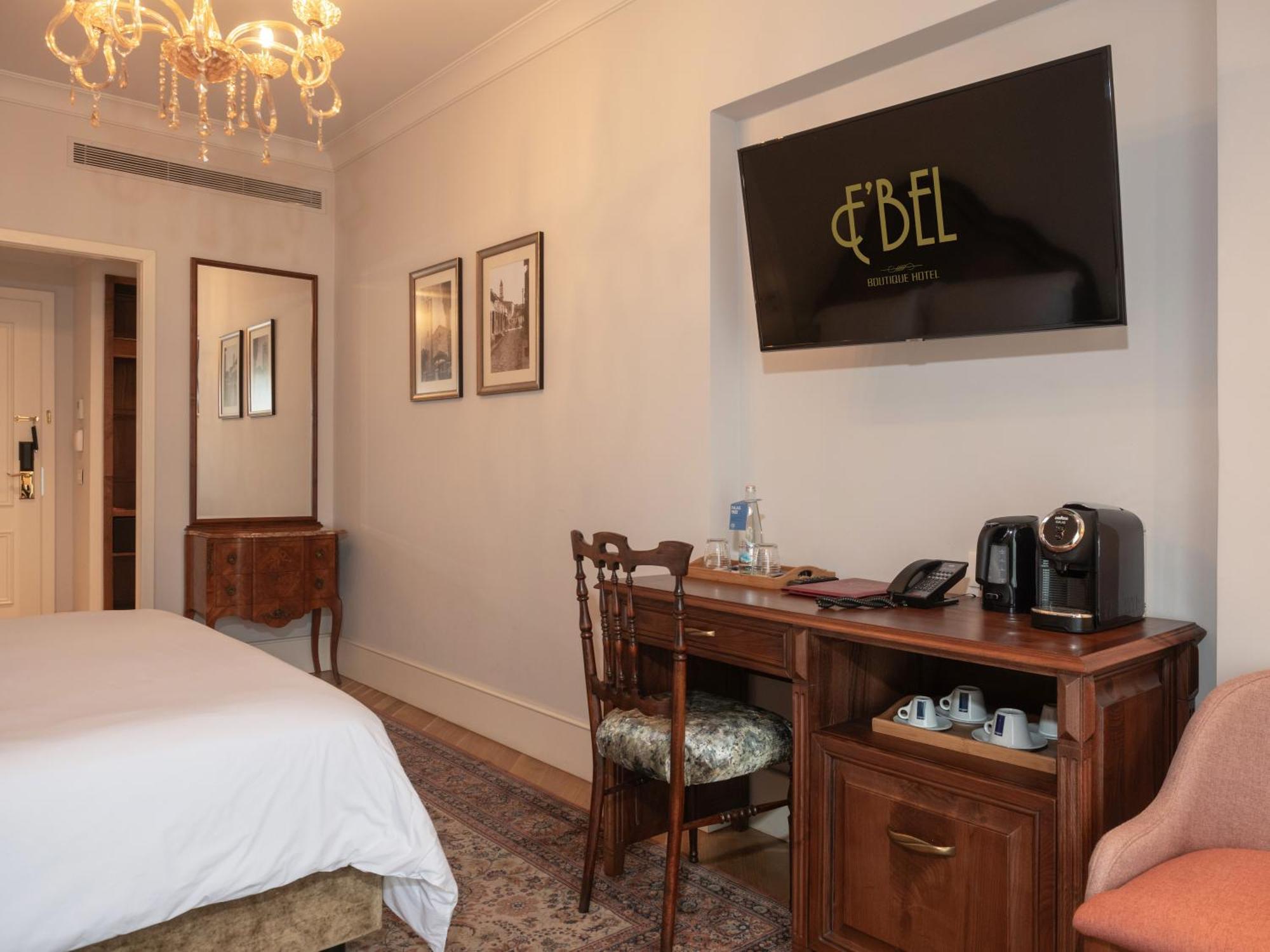 Ebel Boutique Hotel Tirana Extérieur photo