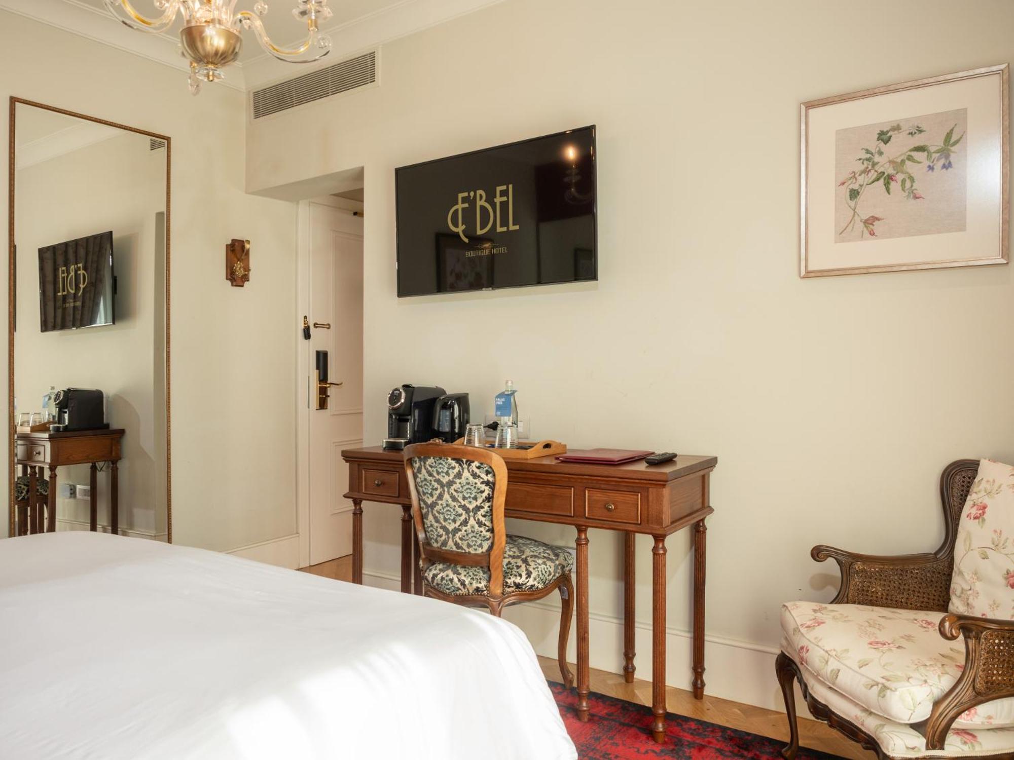 Ebel Boutique Hotel Tirana Extérieur photo