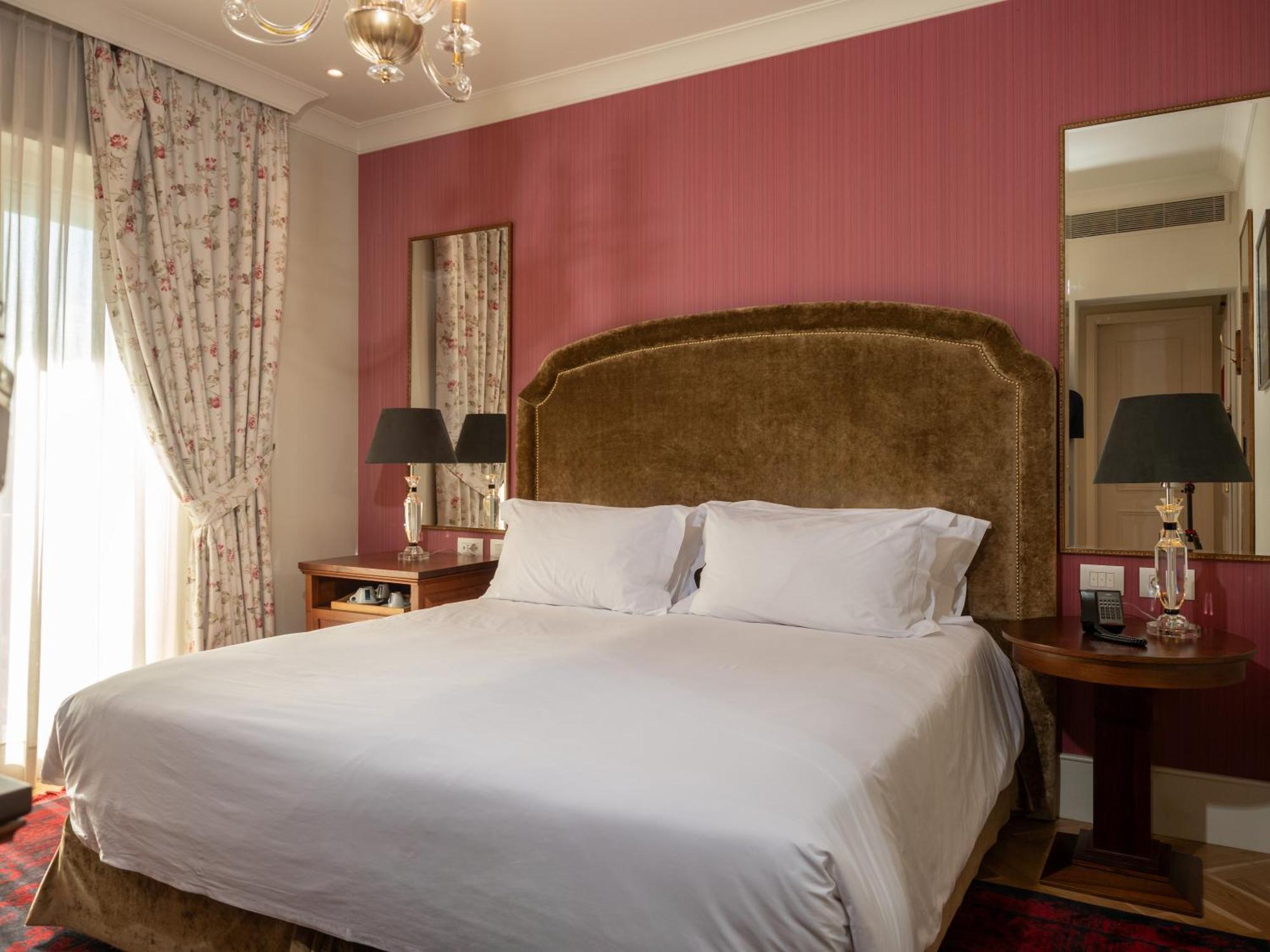 Ebel Boutique Hotel Tirana Extérieur photo