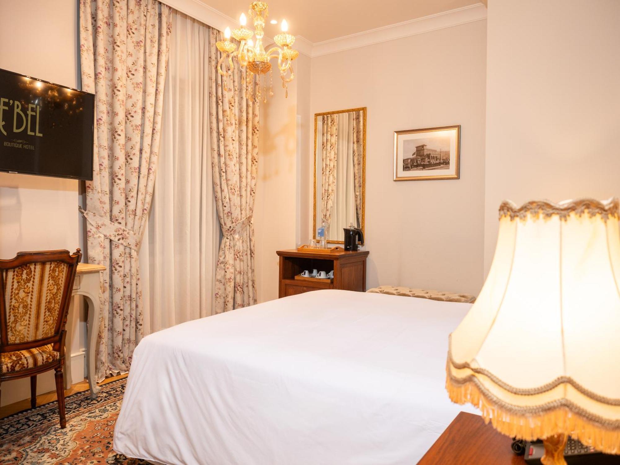 Ebel Boutique Hotel Tirana Extérieur photo